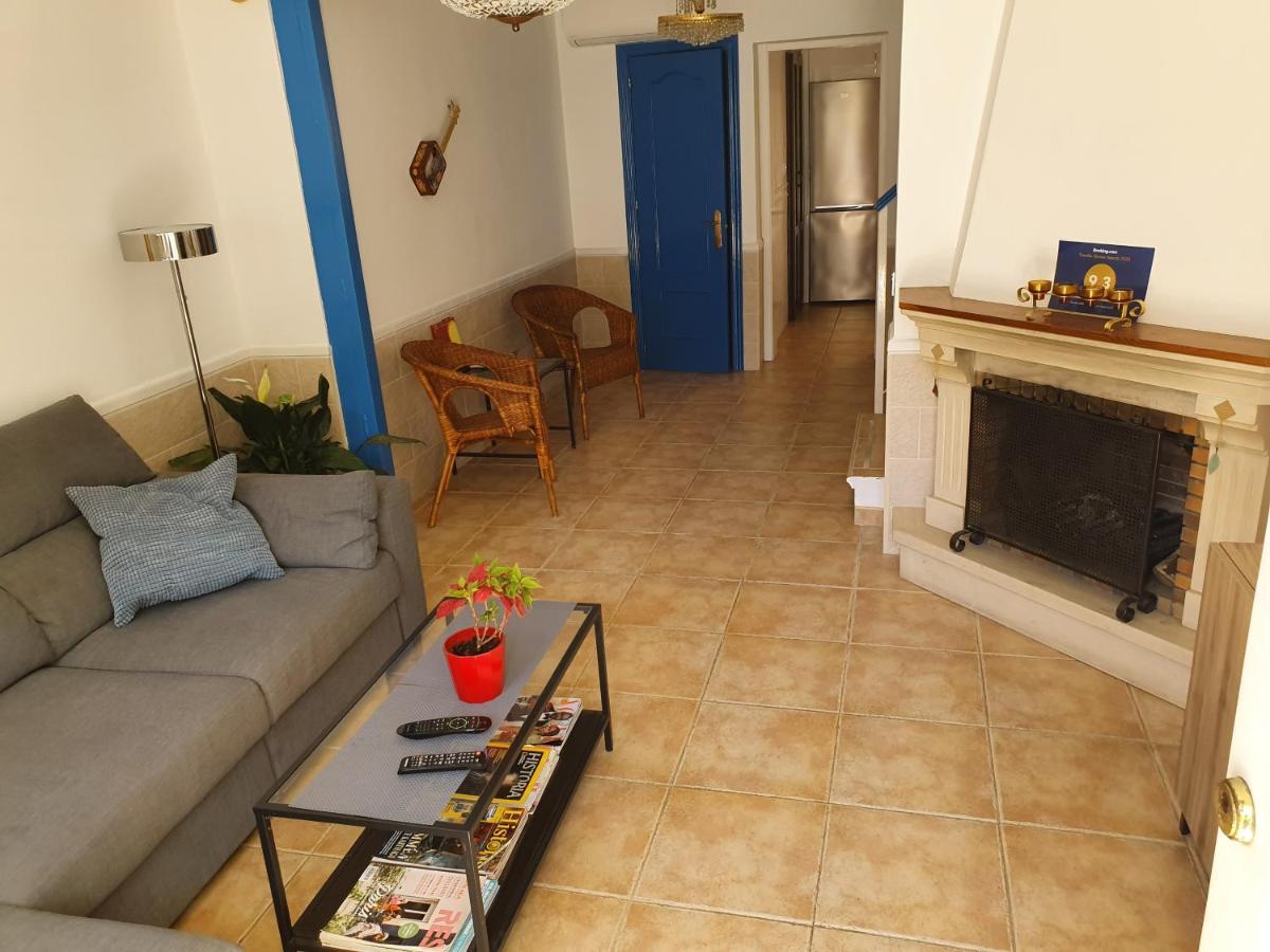 Private Townhouse With Roof Terrace Close To The Beach Málaga Eksteriør billede