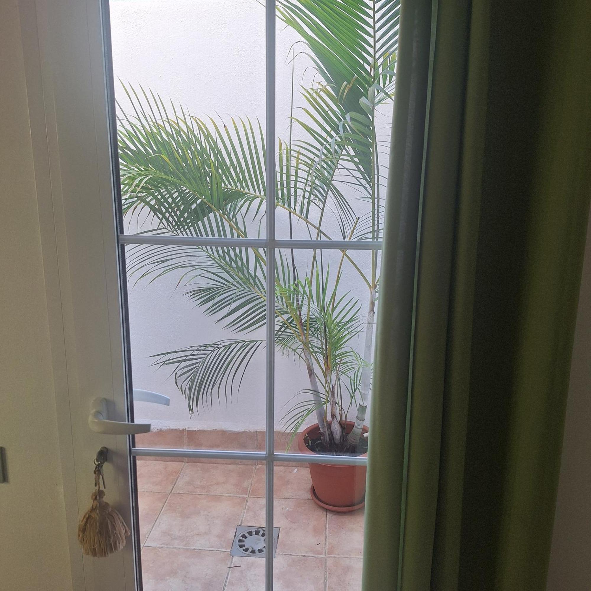 Private Townhouse With Roof Terrace Close To The Beach Málaga Eksteriør billede
