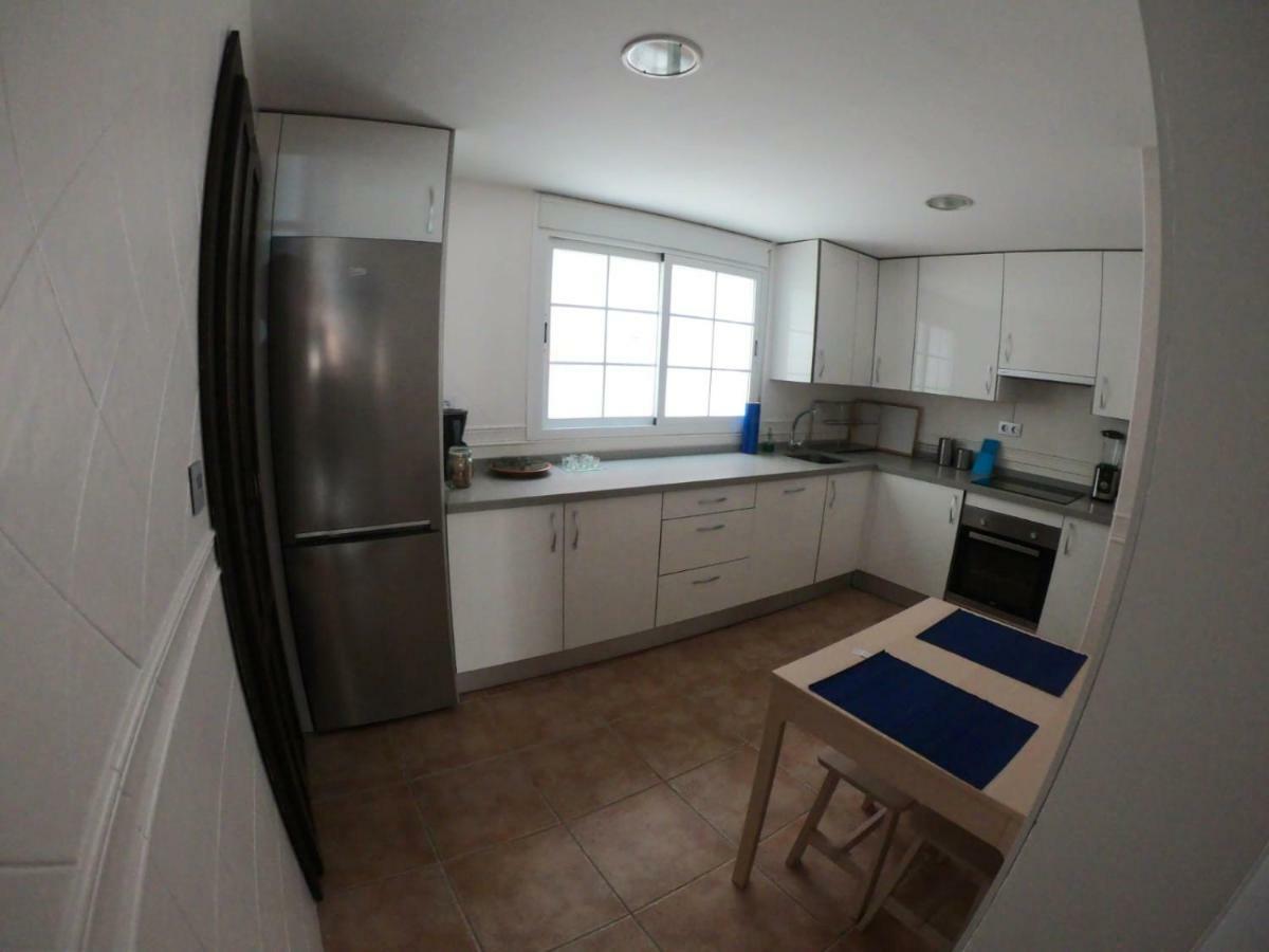Private Townhouse With Roof Terrace Close To The Beach Málaga Eksteriør billede